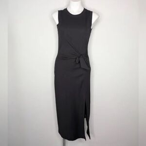 Evereve Black Ribbed Crewneck Sleevesless Dress